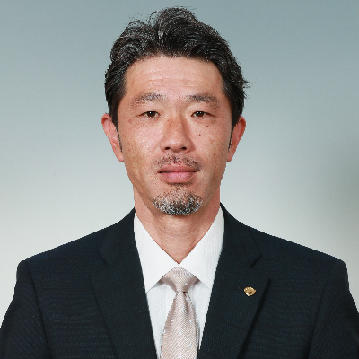 強化育成本部長 丹治　祥庸の写真を紹介