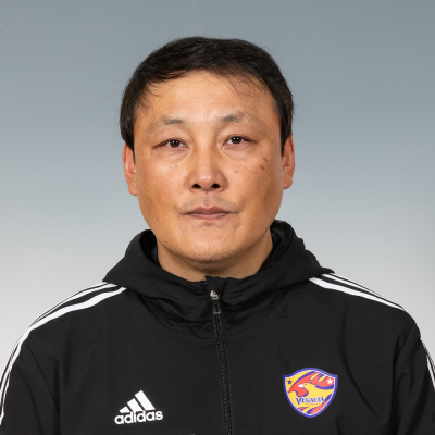 フィジカルコーチ イ　チャンヨブの写真を紹介