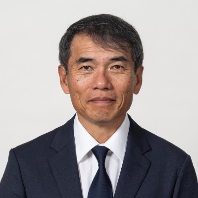 監督 森山 佳郎の写真を紹介