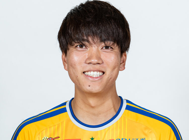 井上 詩音