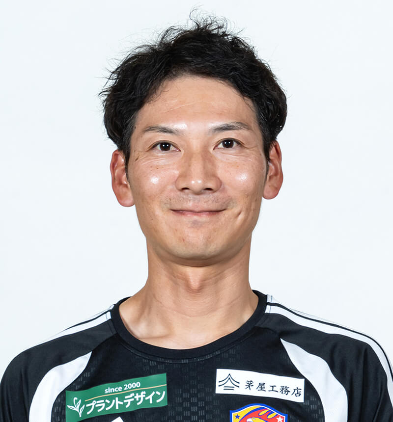 チーフトレーナー 平 雅成の写真を紹介